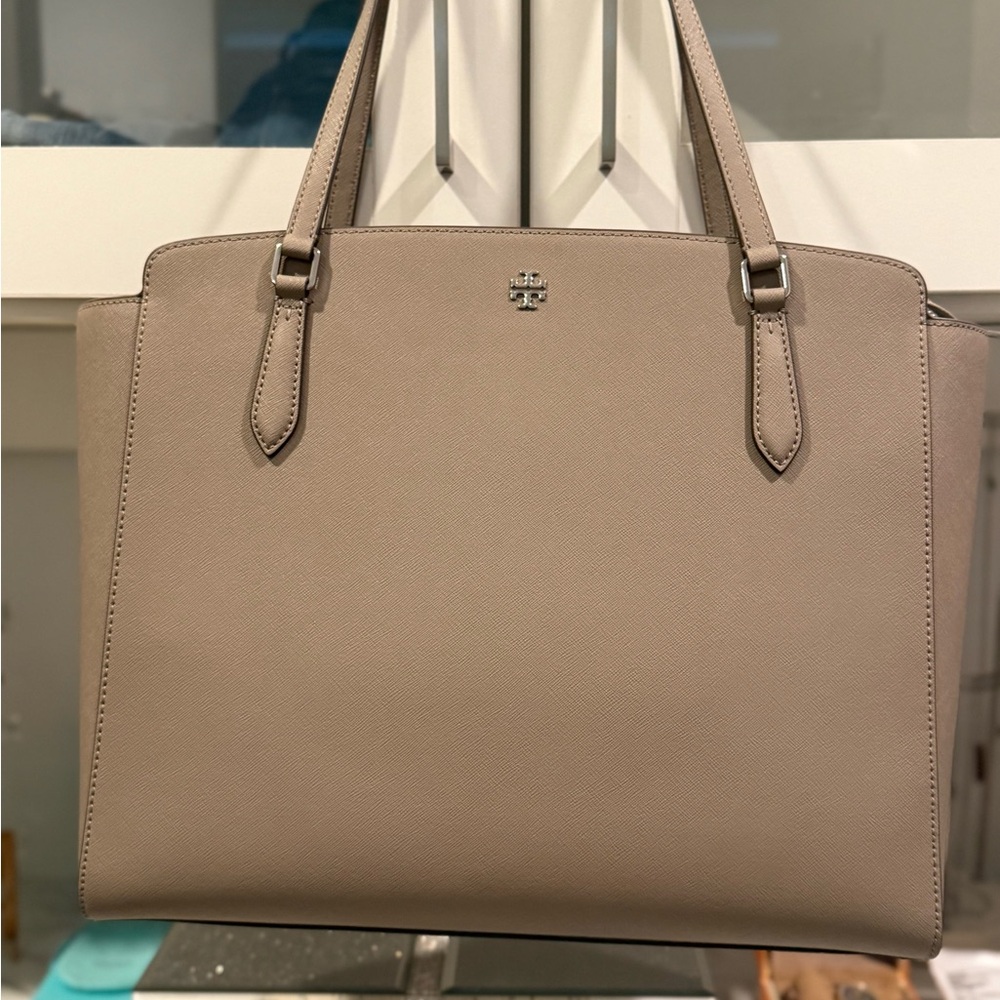 Tory Burch Beige Leather Tote NWOT